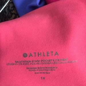 Athleta Salutation stash pocket leggings 7/8